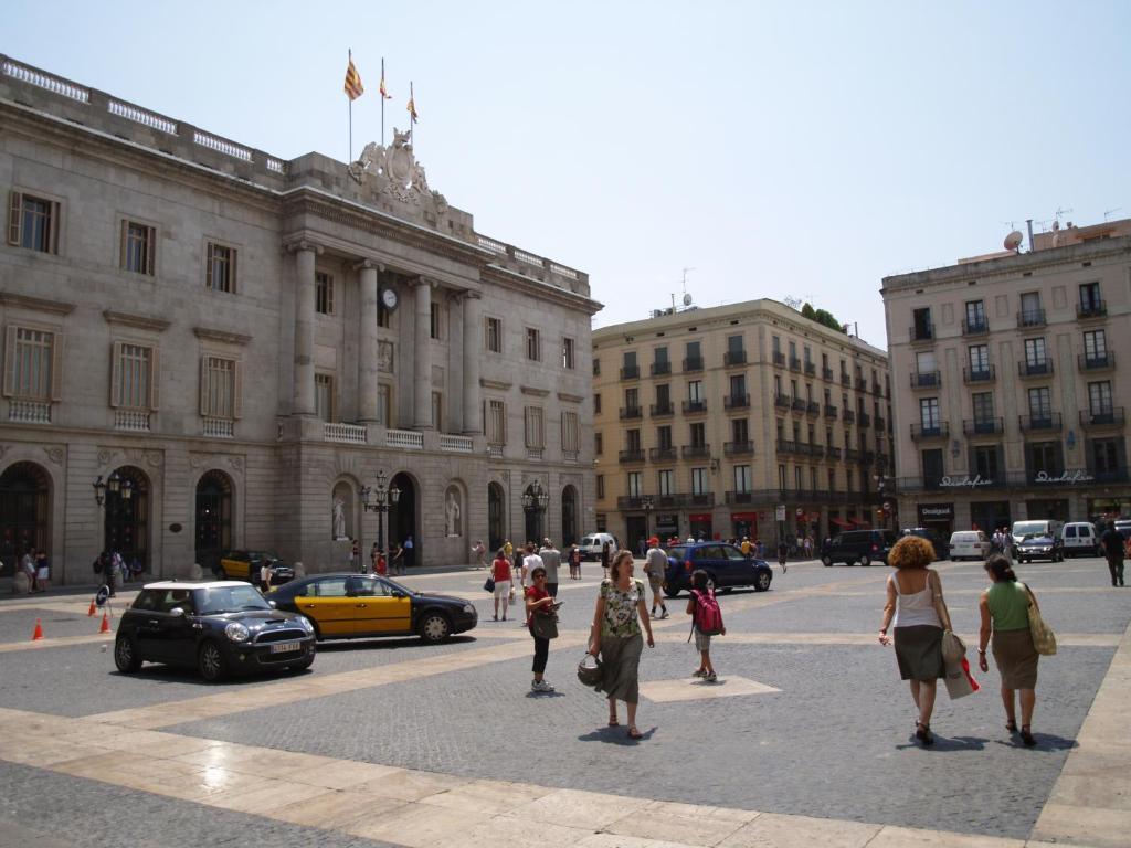 Hostal Nitzs Bcn Hotel Barcelona Exterior photo